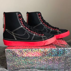 NIKE high top sneakers